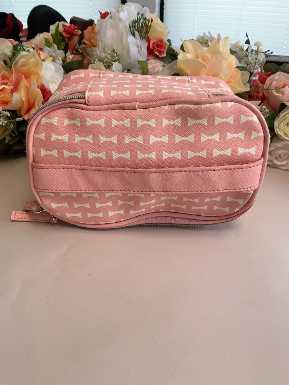 Dabney Lee Pink White Bow Train Case Cosmetic Makeup Travel Bag